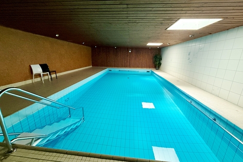 Schwimmbad - 