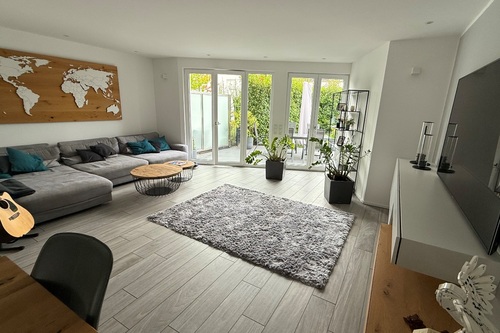 Wohnraum - Doppelhaushälfte mit 180,00 m² in Sulzbach zum Kaufen