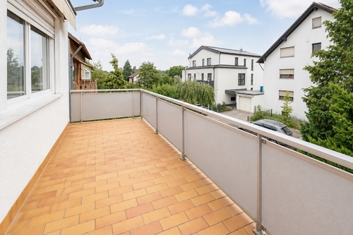 Balkon - 2 Zimmer Etagenwohnung zur Miete in Maintal