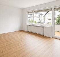 Maintal-Bischofsheim: Renovierte 2-Zimmer Wohnung mit großem Balkon und Garage