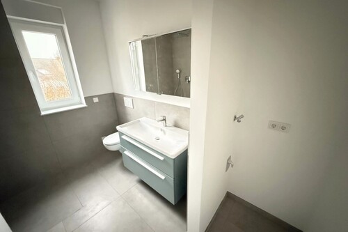 Duschbad - Etagenwohnung mit 60,00 m&sup2; in Eschborn zur Miete