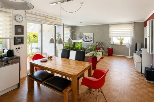 Wohnen-Essen - Großzügig geschnittene Drei-Zimmer-Wohnung in guter und ruhiger Wohnlage von Offenbach.
