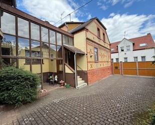 Wiesbaden-Breckenheim: Generationenhaus oder großes Familienrefugium!