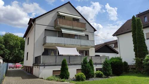 Aussenansicht - Attraktives Dreifamilienhaus mit Entwicklungspotenzial in Offenbach-Bieber