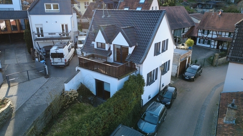 Ansicht - Hofheim-Lorsbach: Außergewöhnliches Einfamilien-Stadthaus