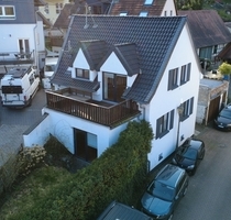 Hofheim-Lorsbach: Außergewöhnliches Einfamilien-Stadthaus