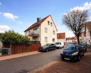 Karben: Modernes 3-Familienhaus im alten Ortskern von Petterweil