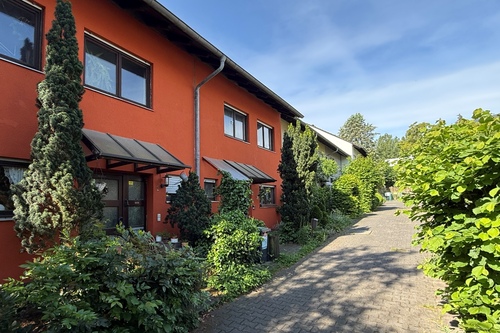 Aussenansicht - F-Sachsenhausen: Kapitalanlage! Reihenmittelhaus in sehr guter Lage!