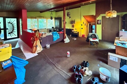 Wohnbereich - 5 Zimmer Grundstück zum Kaufen in Eppstein