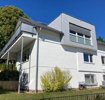 Hofheim: Attraktives 2 Familienhaus als Kapitalanlage in Bestlage am Rosenberg