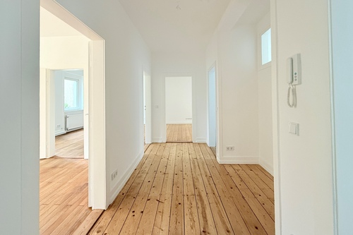 Diele Erdgeschoss - 3 Zimmer Etagenwohnung zum Kaufen in Frankfurt am Main