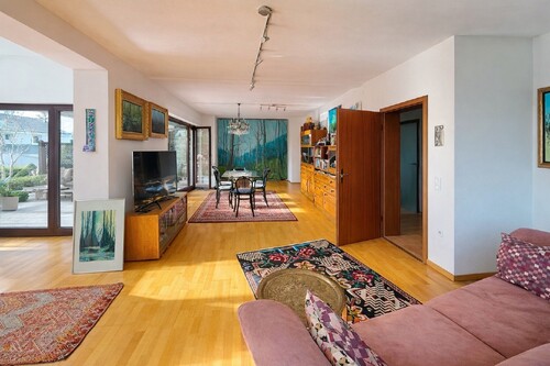 2. Wohnzimmer - 