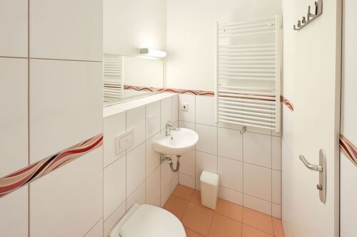 Bad - Etagenwohnung mit 22,00 m² in Frankfurt am Main zum Kaufen