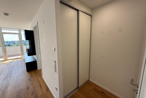 Garderobe - 2 Zimmer Etagenwohnung zum Kaufen in Hofheim