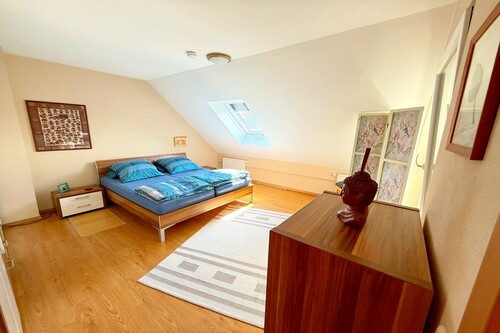 Schlafzimmer - Etagenwohnung mit 115,00 m² in Eschborn zum Kaufen