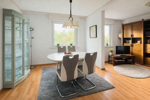 Esszimmer - Neu-Isenburg: Großzügige 4-Zimmer-Wohnung mit Balkon!