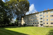 Aussenansicht - Frankfurt-Griesheim: Schicke (familiengerechte) 3-Zimmer-Wohnung mit Balkon!
