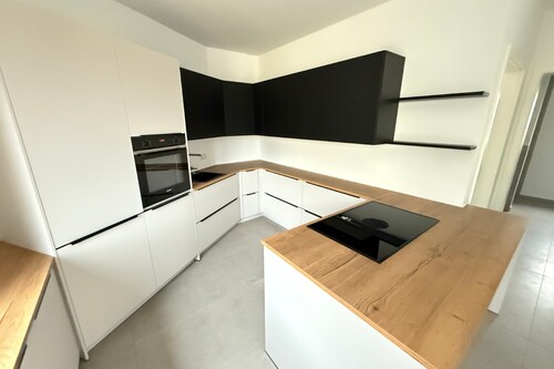 Küche - 2 Zimmer Etagenwohnung zur Miete in Eschborn