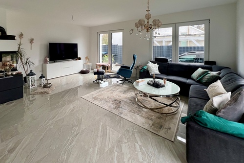 Wohnen - 6 Zimmer Doppelhaushälfte in Neu-Isenburg