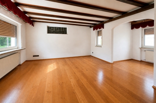 Wohnen OG - 8 Zimmer Mehrfamilienhaus, Wohnhaus in Frankfurt am Main