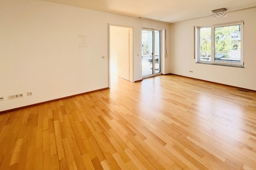 Wohnzimmer - 2 Zimmer Etagenwohnung zum Kaufen in Frankfurt am Main