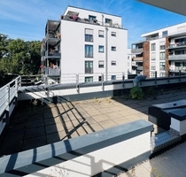 Gut geschnittene 2-Zimmer-Wohnung mit großer Dachterrasse in F-Unterliederbach! - Frankfurt am Main