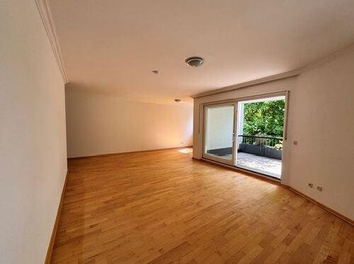 Teilansicht Wohnbereich - Etagenwohnung mit 123,00 m&sup2; in Königstein zur Miete