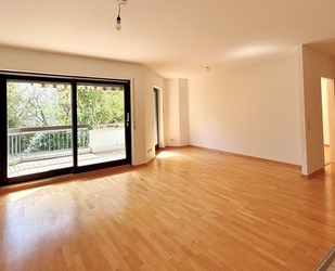 Hochwertige 3-Zimmer-Wohnung mit zwei Balkonen in begehrter Lage von Frankfurt-Sachsenhausen