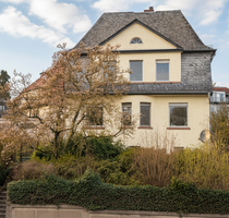Hofheim: Individualisten aufgepasst. Altbestand mit großem Grundstück, oder zusätzlichem Bauplatz