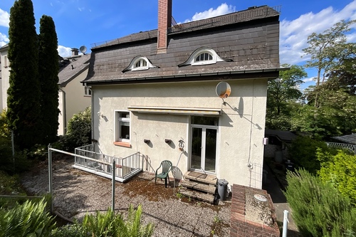 Ansicht Garten - 5 Zimmer Einfamilienhaus zum Kaufen in Hofheim