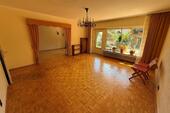 Wohn-Essbereich EG - 7 Zimmer Einfamilienhaus zum Kaufen in Bad Soden-Neuenhain
