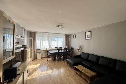 Wohn- und Essbereich - 3 Zimmer Etagenwohnung zum Kaufen in Oberursel