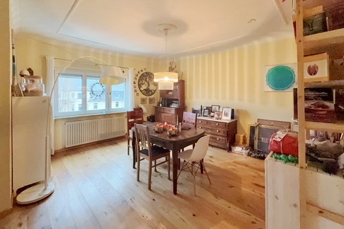 Essen - 4.5 Zimmer Etagenwohnung zum Kaufen in Frankfurt am Main