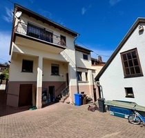 Kelkheim - Ruppertshain: Kapitalanlage! Vermietetes Ein- bis Zweifamilienhaus in Ruhelage!