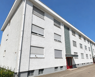 Neu-Isenburg: Großzügige 3-Zimmer-Wohnung mit Balkon und Garage!