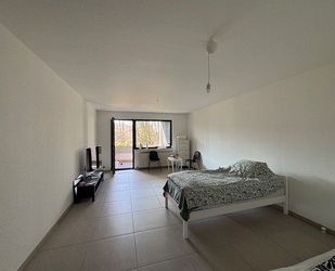 Oberursel - Weißkirchen: Exzellente und moderne 3-Zimmerwohnung in Ruhelage von Oberursel!