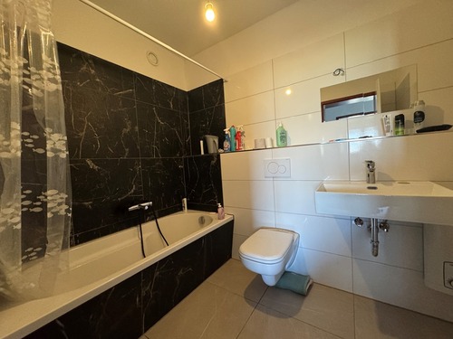 Bad - Etagenwohnung mit 80,00 m&sup2; in Oberursel zum Kaufen