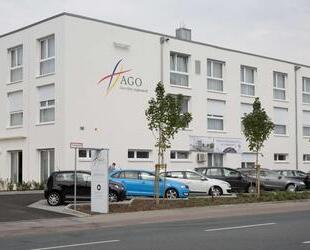 Bad Vilbel: Gepflegtes Seniorenzimmer! Langfristige und sichere Kapitalanlage!