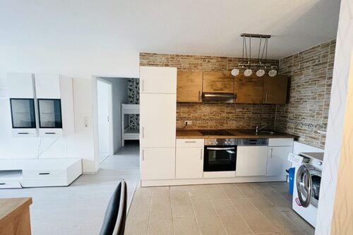 Küchenzeile - 2 Zimmer Etagenwohnung zum Kaufen in Neu-Isenburg