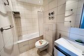 Badezimmer - Etagenwohnung mit 56,43 m&sup2; in Neu-Isenburg zum Kaufen