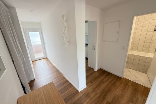 Diele - Etagenwohnung mit 55,00 m&sup2; in Eschborn zum Kaufen