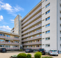 Eschborn: Elegant und exzellent sanierte 2 Zimmer-Wohnung in zentraler Lage