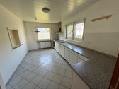 Küche - 5 Zimmer Zweifamilienhaus zum Kaufen in Hofheim