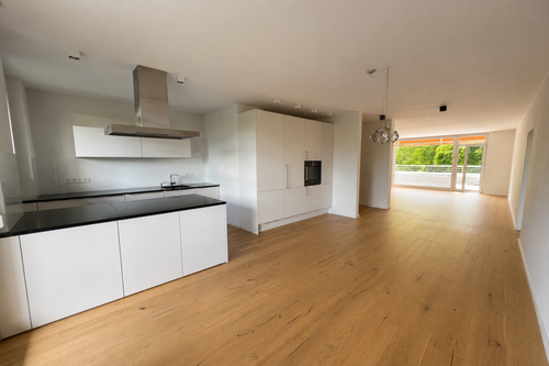 Kochen und Wohnen - Frankfurt-Sachsenhausen: Exklusiv modernisierte 3-Zimmer-Wohnung!