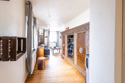 Wohnbereich - 7 Zimmer Einfamilienhaus zum Kaufen in Hofheim