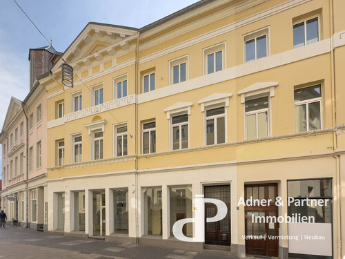 Denkmal-Gebäude in Braunschweig - **DENKMALGESCHÜTZTES WOHN-GESCHÄFTSHAUS AM BURGPLATZ BRAUNSCHWEIGS**