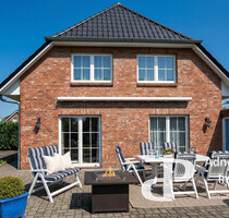 **FREISTEHENDES EINFAMILIENHAUS IN RUHIGER LAGE VON PEINE-VÖHRUM** **FREISTEHENDES EINFAMILIENHAUS IN RUHIGER LAGE VON PEINE-VÖHRUM**
