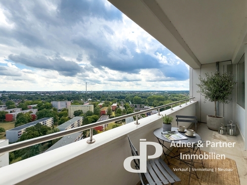 KI-Gestaltungsvorschlag Balkon - **LEBEN IM HÖCHSTEN WOHNHAUS BRAUNSCHWEIGS - MIT BALKON UND SEEBLICK**