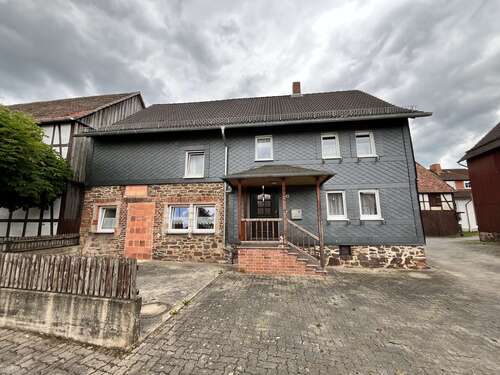 Foto - Haus zum Kaufen in Lichtenfels 115.000,00 € 175.8 m²