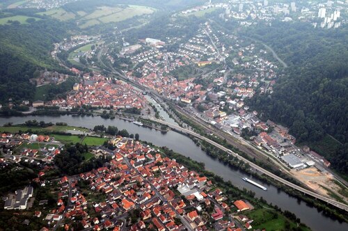 Luftansicht Kreuzwertheim - Dachgeschoßwohnung mit 44,00 m&sup2; in Kreuzwertheim zur Miete